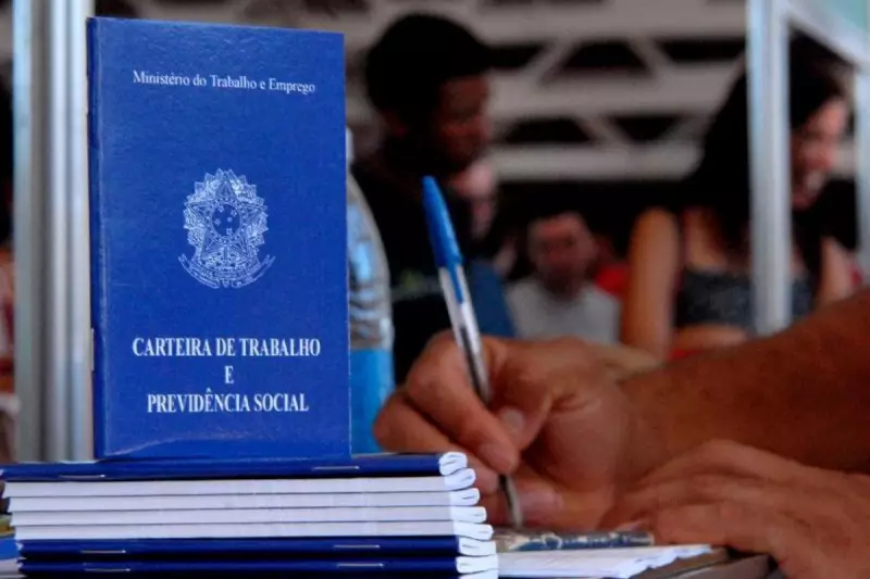 Feirão de Empregos no Sul de SC oferece mais de 300 vagas: confira como participar