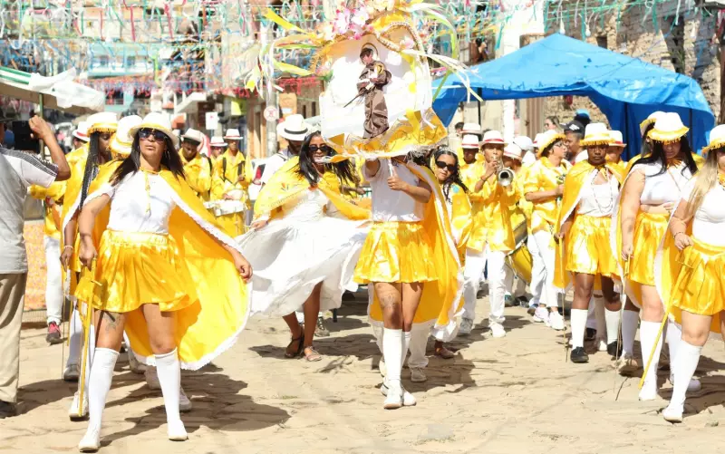 Festa da Rua de Baixo: 60 anos celebrando a cultura afro em São Tomé das Letras