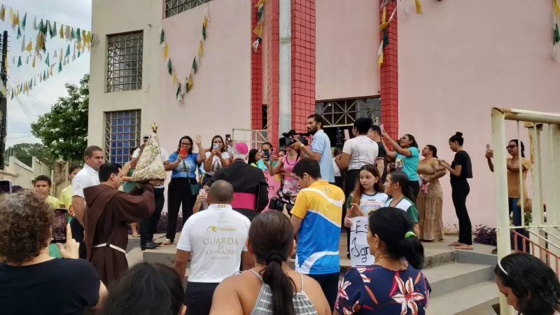 Festa emocionante: Imagem peregrina de Nossa Senhora de Nazaré é recebida com alegria em Santarém