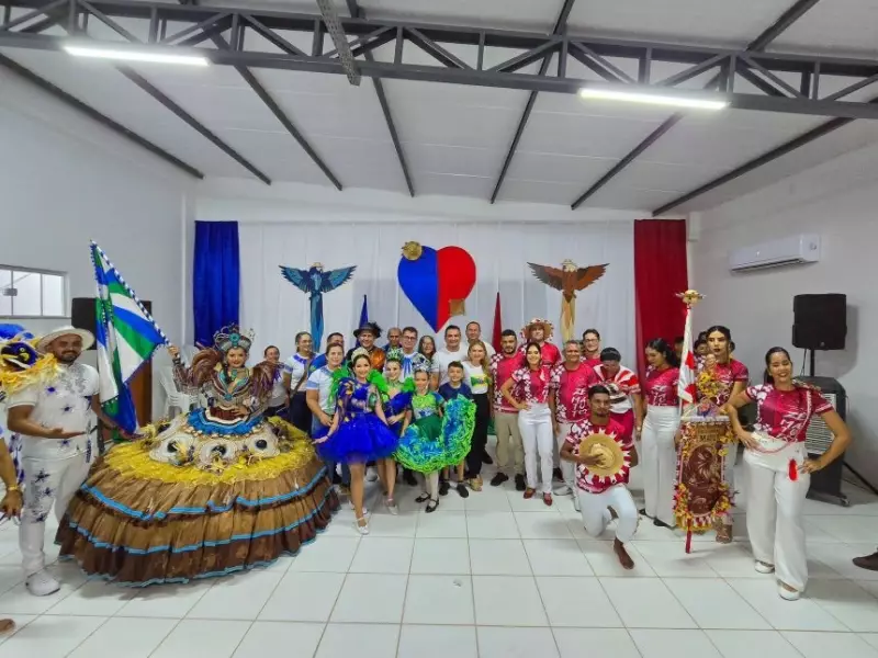 Festival Folclórico de Alenquer explode com cores e ritmos paraenses na abertura emocionante