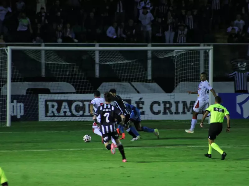 Figueirense perde chances claras e empata com o Náutico na Série C: confira os detalhes