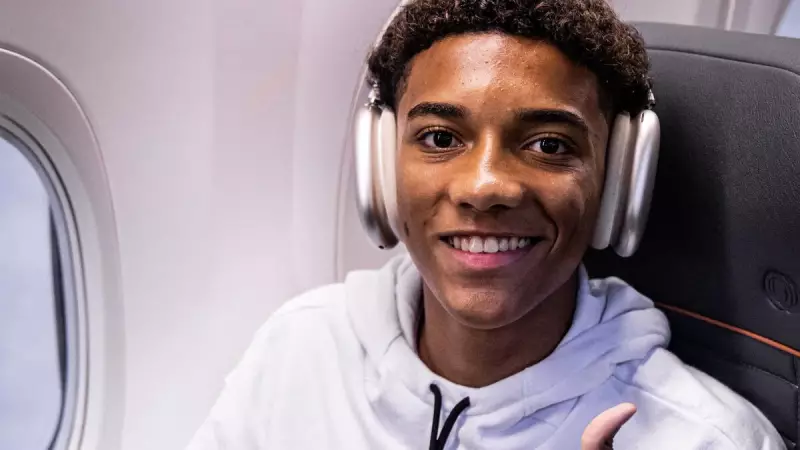 Filho de Robinho brilha no Santos: camisa 7 e estreia contra a Desportiva