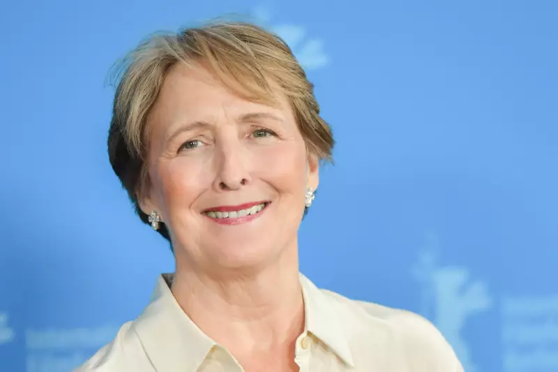 Fiona Shaw revela: Hollywood me disse que era 'velha demais' aos 28 anos