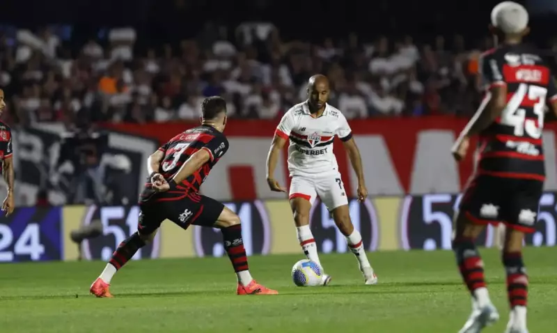 Flamengo x São Paulo: Brasileirão volta com clássico no Maracanã hoje (12/07)