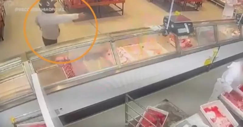 Funcionário de supermercado tenta assassinar colega de trabalho em Salvador — veja o que aconteceu