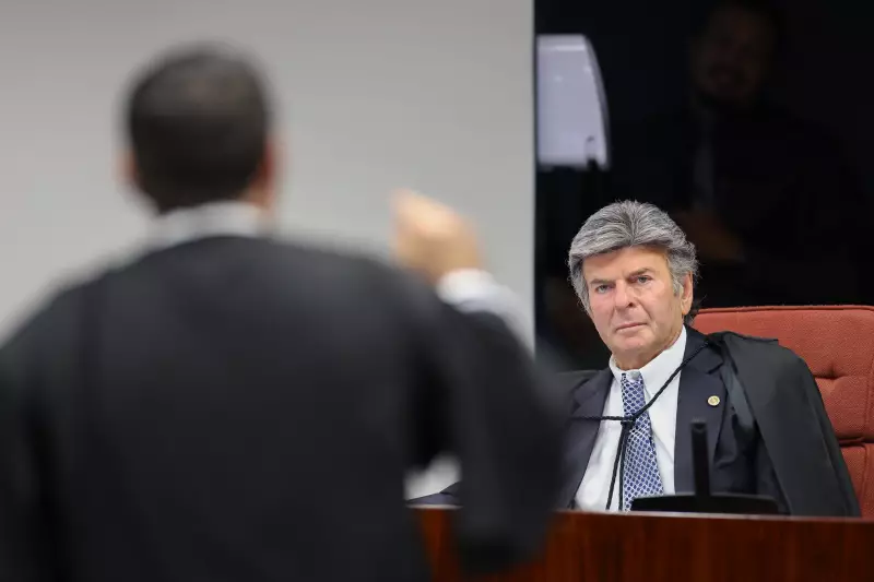 Fux surpreende e vota contra restrições a Bolsonaro: entenda os motivos