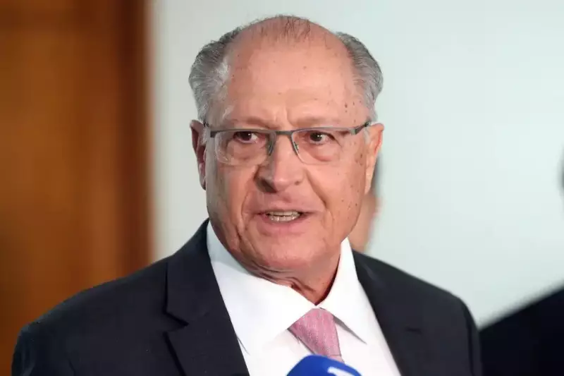Governo nega favorecimento a setores em disputa tarifária com os EUA — entenda o caso
