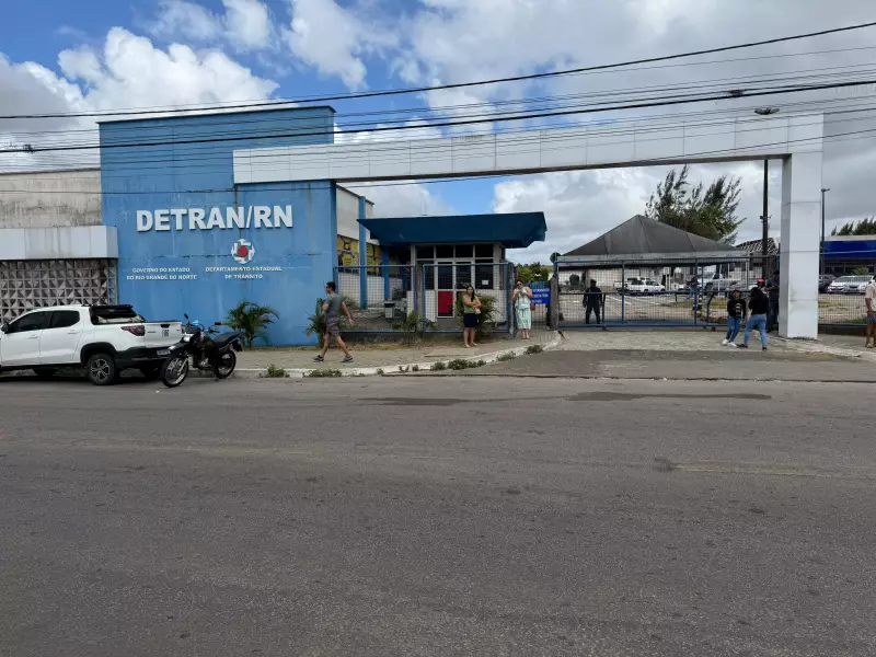 Greve no Detran-RN paraliza serviços e deixa motoristas na mão — entenda o que está acontecendo