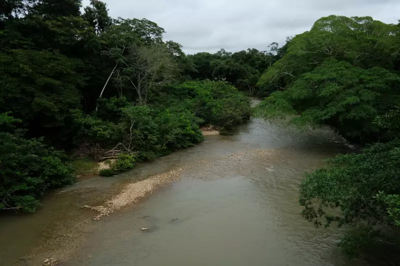 Heroína desaparece após salvar criança de afogamento em rio de Cuiabá