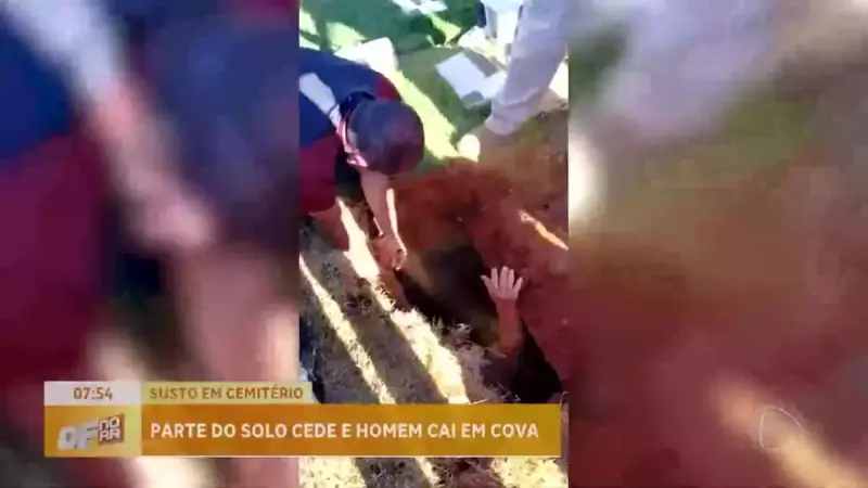 Homem cai em cova aberta durante sepultamento no Cemitério da Asa Sul, em Brasília