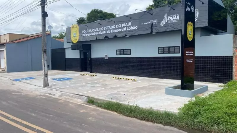 Homem é preso no Piauí acusado de abusar da ex-enteada enquanto mãe estudava à noite