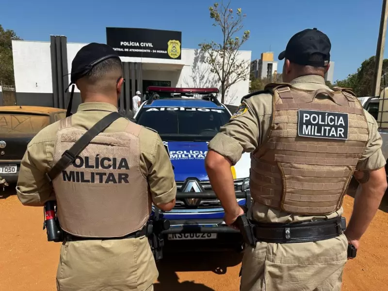 Homem é preso no Tocantins por receber encomenda comprada com cartão clonado, afirma PM