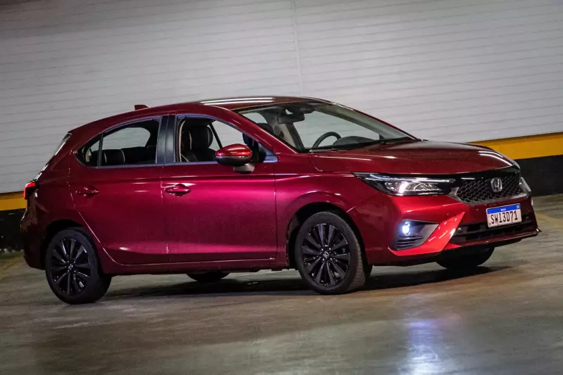Honda City Hatch 2025: Espaço, Conforto e Performance em um Pacote Compacto