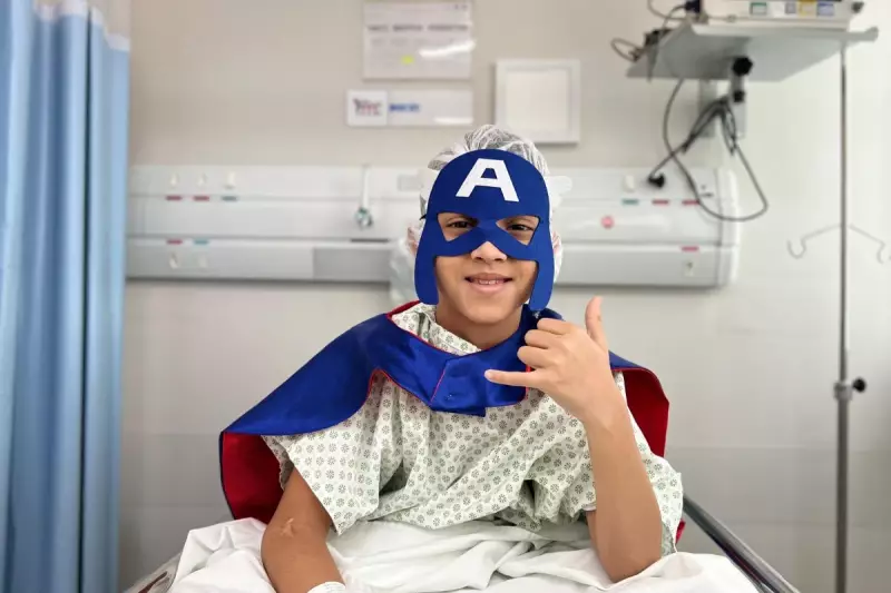 Hospital em SP transforma cirurgias infantis em aventura com super-heróis