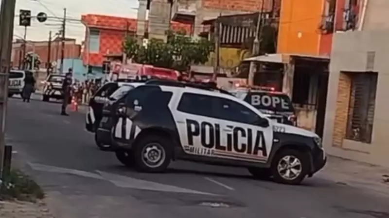 Idosa e mulher são resgatadas após serem mantidas reféns por familiar armado com faca em Fortaleza
