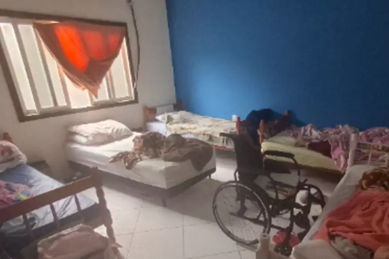 Idosa vítima de maus-tratos é hospitalizada e dois lares clandestinos são interditados em SC