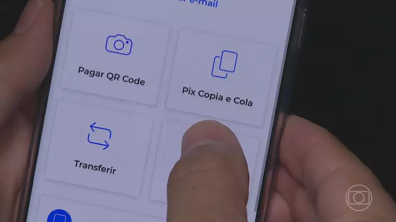Idoso de Unaí recupera R$ 7 mil enviados por engano via PIX com ajuda da polícia