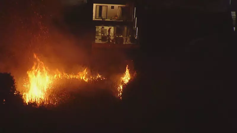 Incêndio avança em Vargem Grande e ameaça residências — Bombeiros em alerta máximo