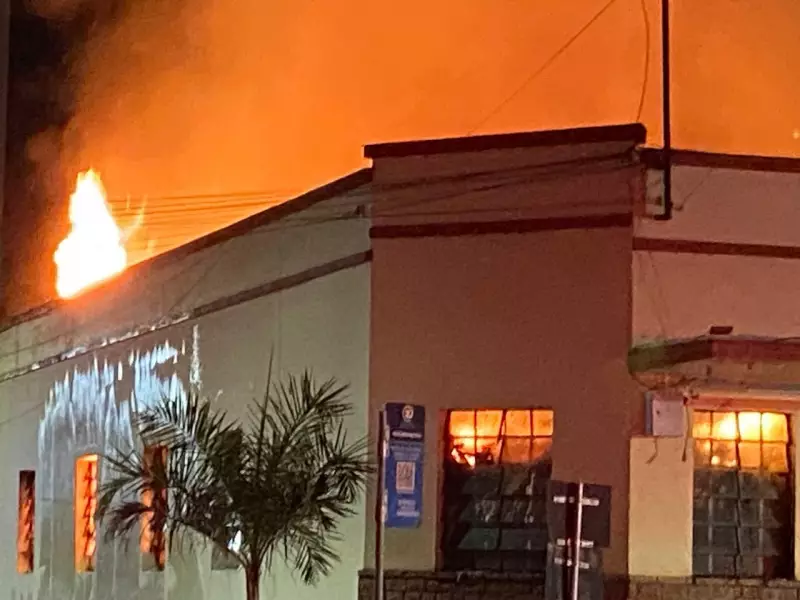 Incêndio de grandes proporções assusta Piracicaba e destrói parte do Mercadão Municipal