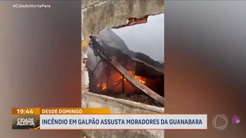 Incêndio em galpão abandonado assusta moradores de Ananindeua (PA) — veja imagens