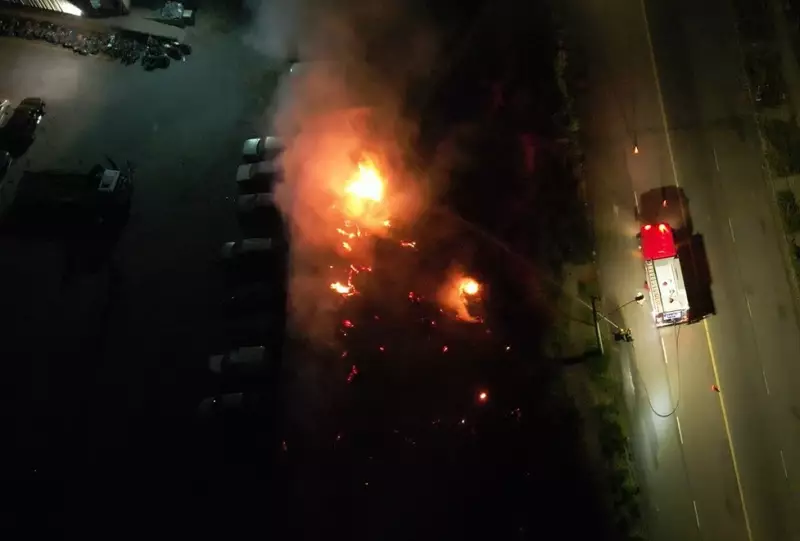 Incêndio próximo ao pátio do Detran em BH mobiliza bombeiros; veja detalhes