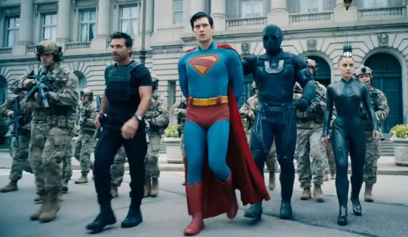 Ingresso grátis para quem assistir 'Superman' com cueca por cima da calça em Vitória