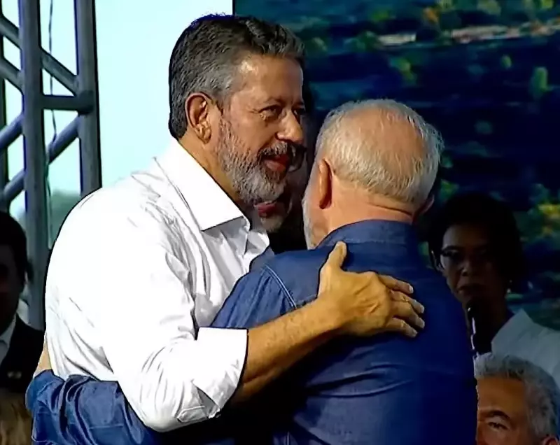 Isenção de IR pode ficar para depois: polêmica do IOF ameaça plano de Lula para 2026