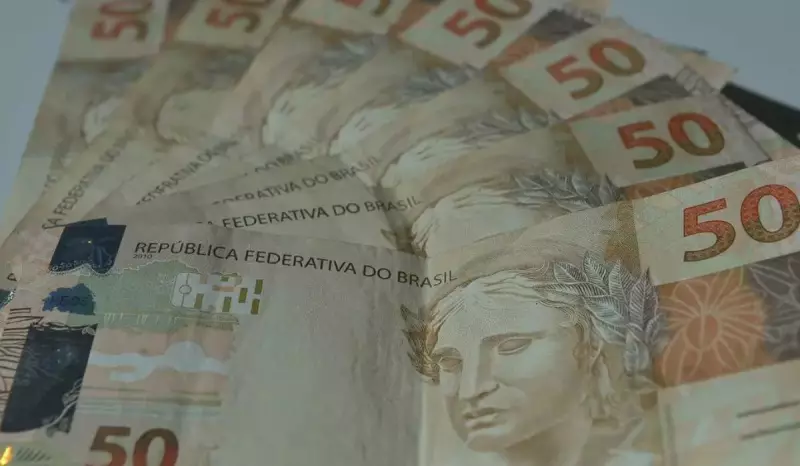 Jetons em SC: Como esses 'bônus' drenaram R$ 15 milhões dos cofres públicos em apenas um ano