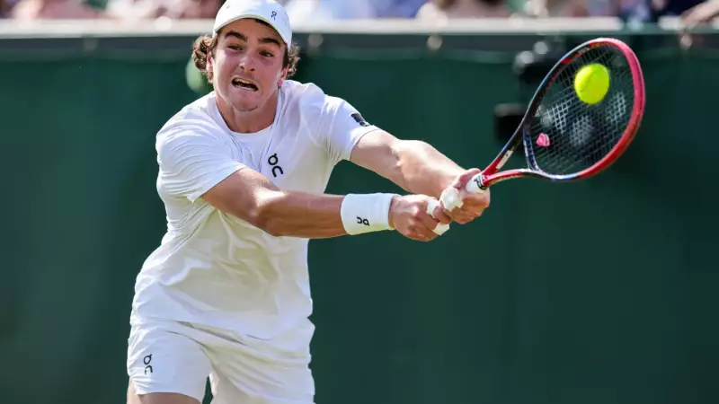 João Fonseca é eliminado na terceira rodada de Wimbledon, mas Brasil segue nas duplas