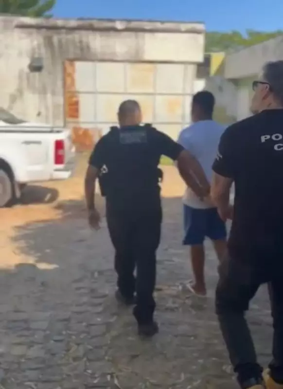 Jovem de 18 anos é preso em Teresina acusado de roubo e tentativa de homicídio — detalhes do caso