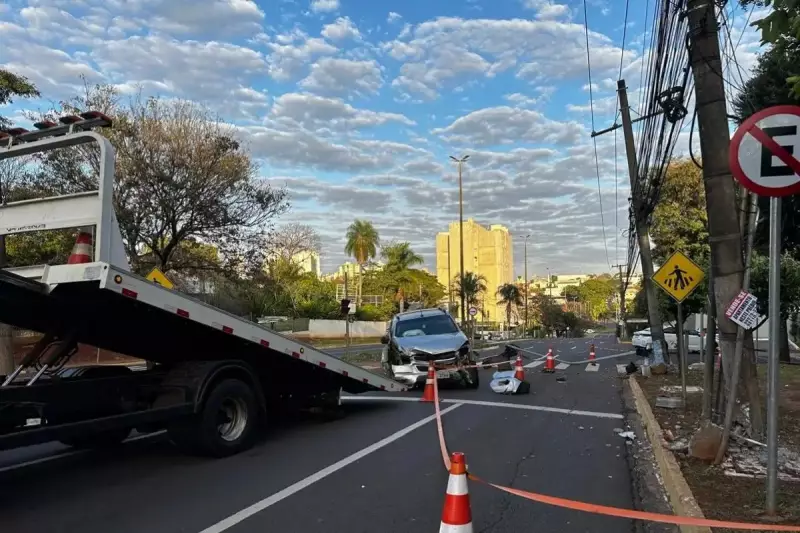 Jovem destrói caminhonete do pai após pegar escondido no último dia da CNH provisória em MS