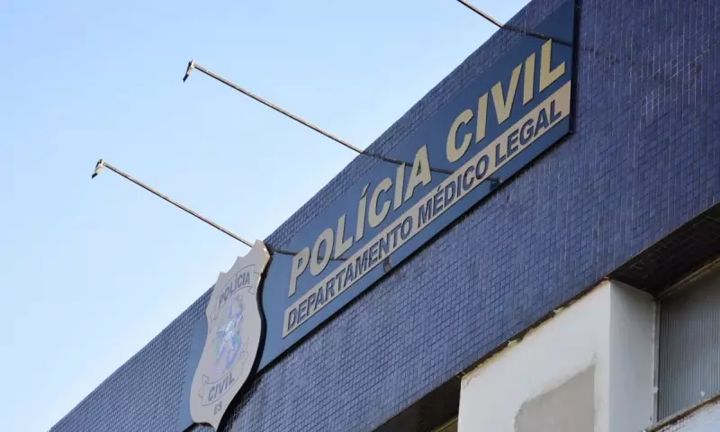 Jovem é alvo de tiros enquanto pilotava moto na Serra: veja detalhes