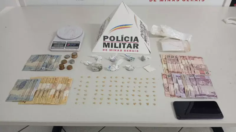 Jovem é preso e menor apreendido com drogas escondidas em coqueiro em Governador Valadares