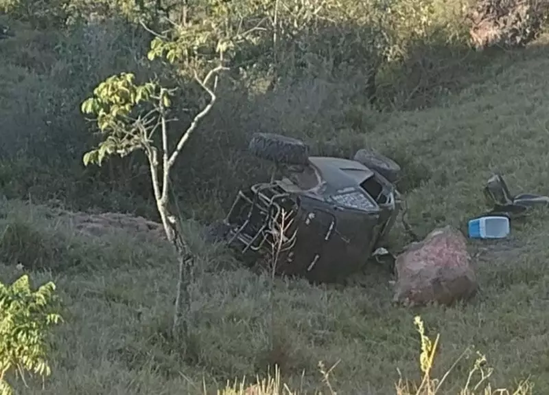 Jovem morre em acidente trágico com veículo tipo gaiola em ribanceira de estrada rural no interior de SP