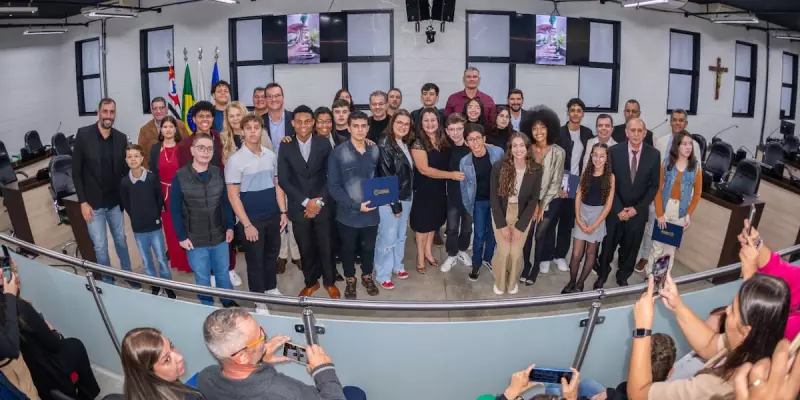Jovens Vereadores Tomam Posse em Limeira: Conheça o Parlamento Jovem 2025