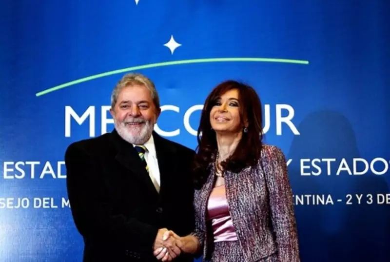 Justiça argentina autoriza Lula a visitar Cristina Kirchner em prisão domiciliar