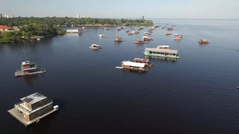 Justiça dá ultimato à Prefeitura de Manaus: 30 dias para retirar flutuantes do Tarumã