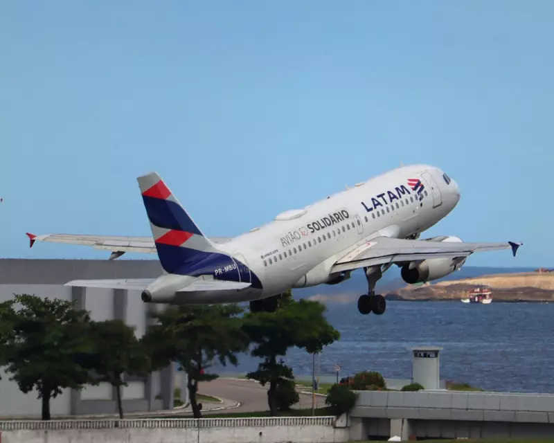 LATAM atinge maior malha aérea da história no Brasil durante alta temporada de julho
