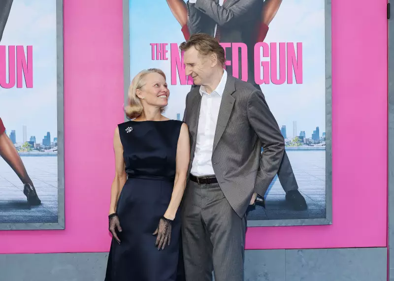 Liam Neeson e Pamela Anderson: romance surpreendente choca fãs e vira sensação na mídia