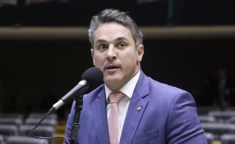 Líder da oposição planeja viagem aos EUA para discutir tarifas de Trump — saiba os detalhes