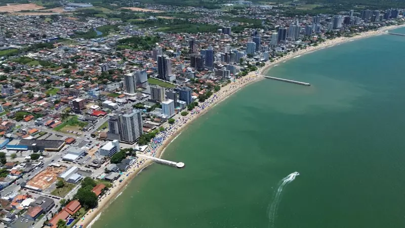 Litoral de SC brilha em nova rota turística do Brasil: confira os destinos imperdíveis!