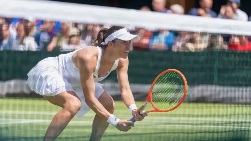 Luisa Stefani brilha em Wimbledon e avança nas duplas femininas e mistas