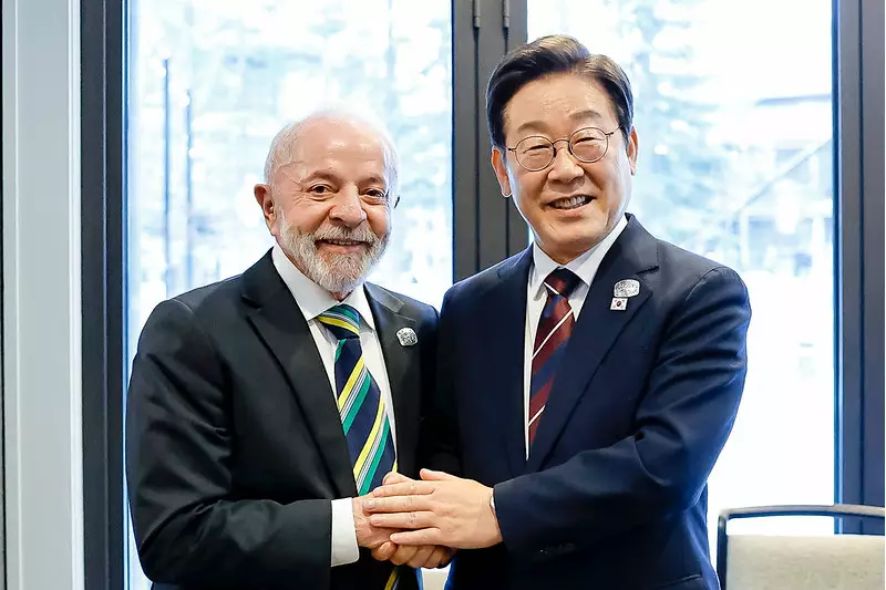 Lula e Lee Jae-myung: Paralelos entre líderes que saíram das fábricas para a presidência