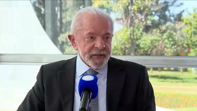 Lula provoca Trump sobre eleições: "Não vai tentar esconder o chapéuzinho"