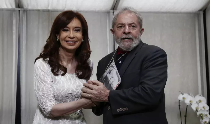 Lula visita Cristina Kirchner em prisão domiciliar após Cúpula do Mercosul: encontro político em Buenos Aires