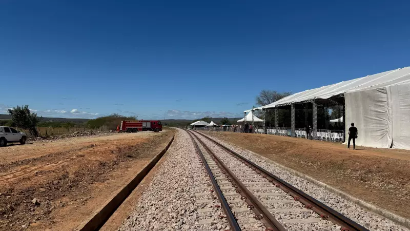 Lula visita obras da Transnordestina no Ceará e destaca importância da ferrovia para o Nordeste