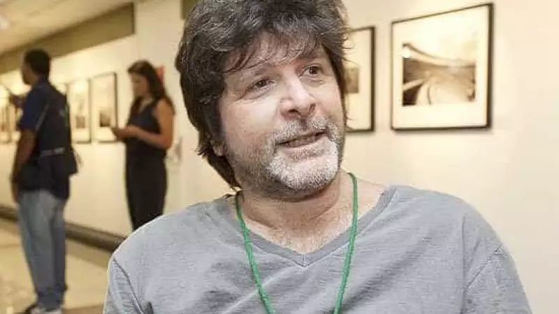 Marcelo Rubens Paiva quebra a perna em acidente durante voo para Portugal