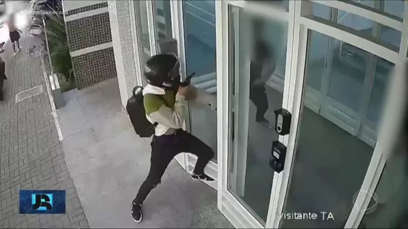 Medo da violência faz moradores investirem em portas e janelas blindadas — segurança vira prioridade