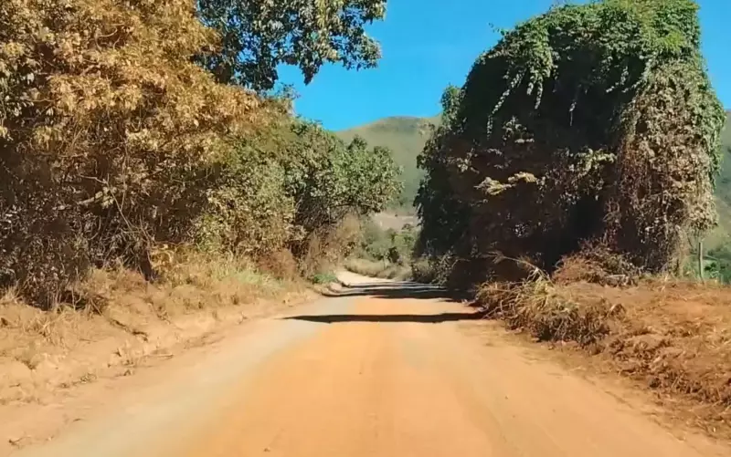 MG-170: Obras de pavimentação e restauração são retomadas em Guapé após mais de uma década