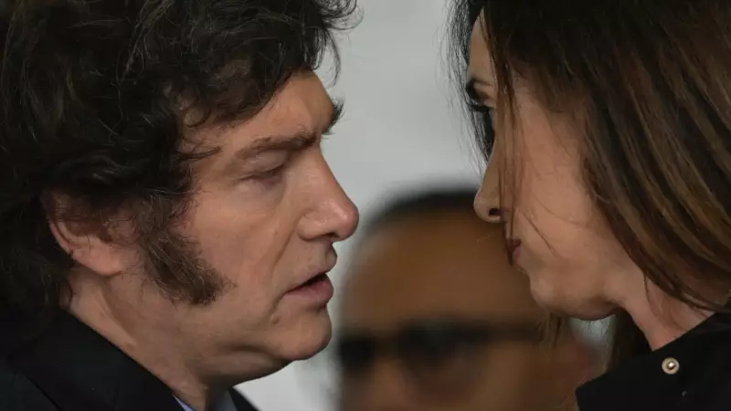 Milei não perdoa: volta a chamar vice de 'traidora' após apoio a aumento para aposentados
